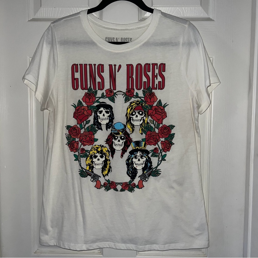 New Torrid Guns N Roses Skeleton Skull White Short Sleeve Band Tee Shirt Size 00